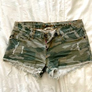 Billabong camo low rise shorts